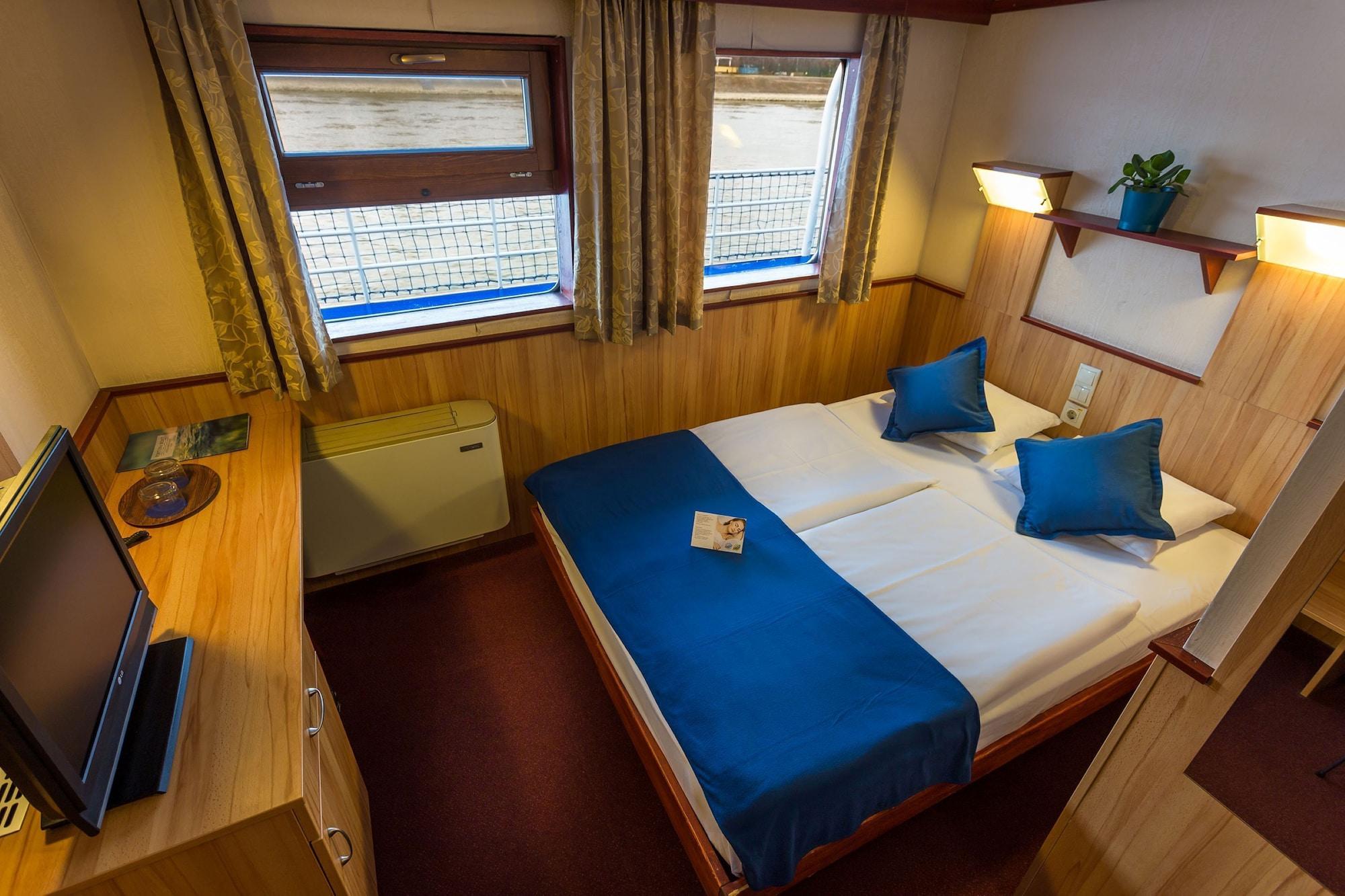 Hotel en barco Fortuna Boat