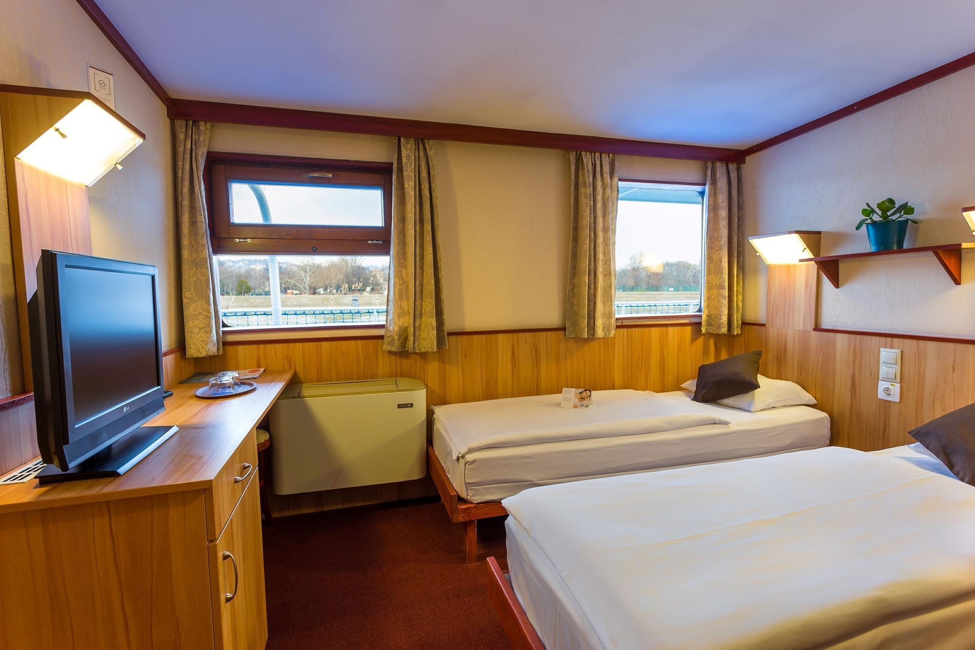 Fortuna Boat Budapest