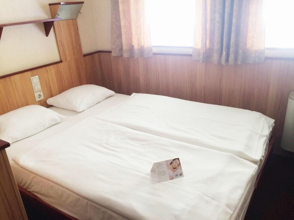 Fortuna Boat 3* Budapest