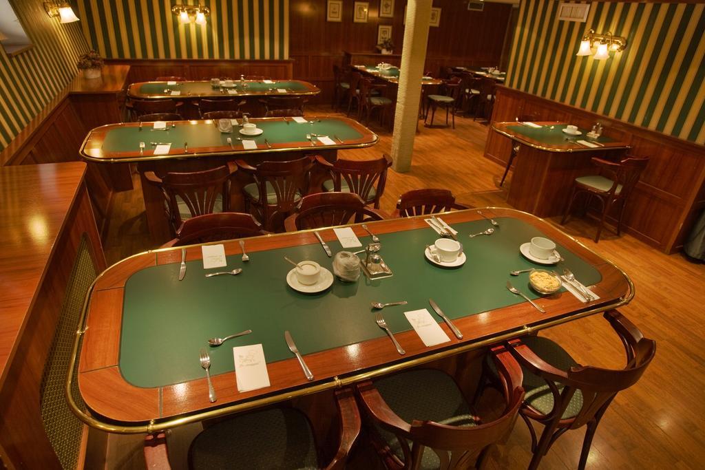 Fortuna Boat Hotel en barco