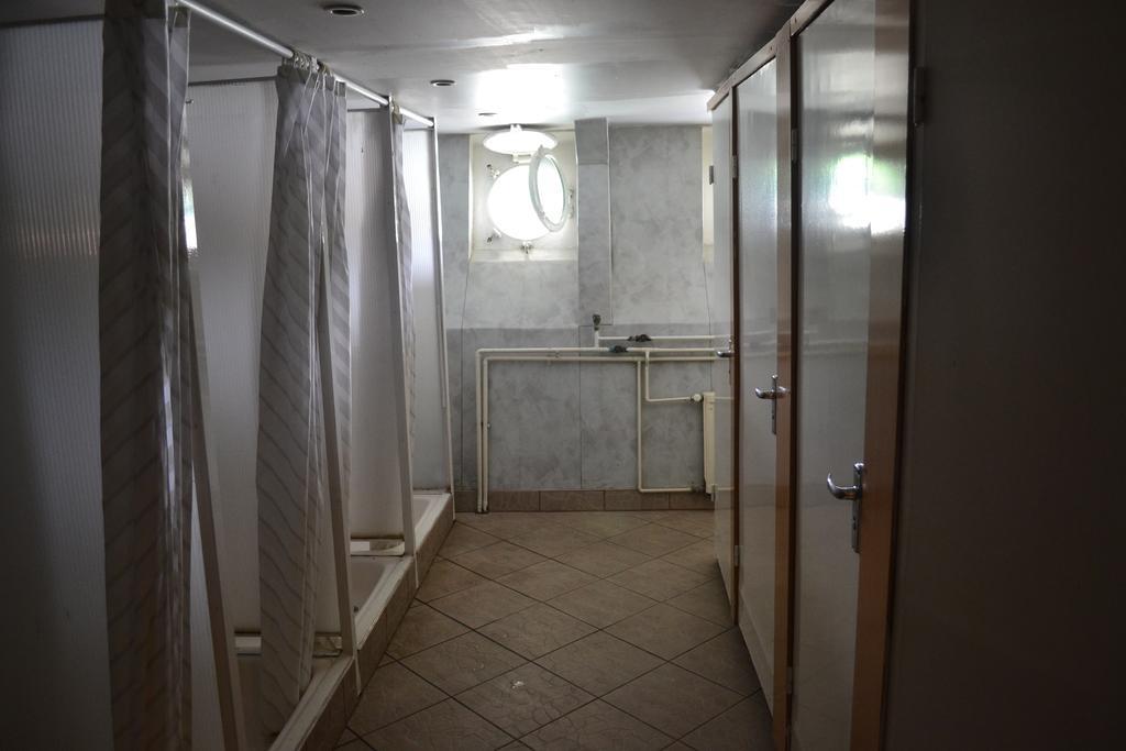 Hotel en barco Fortuna Boat