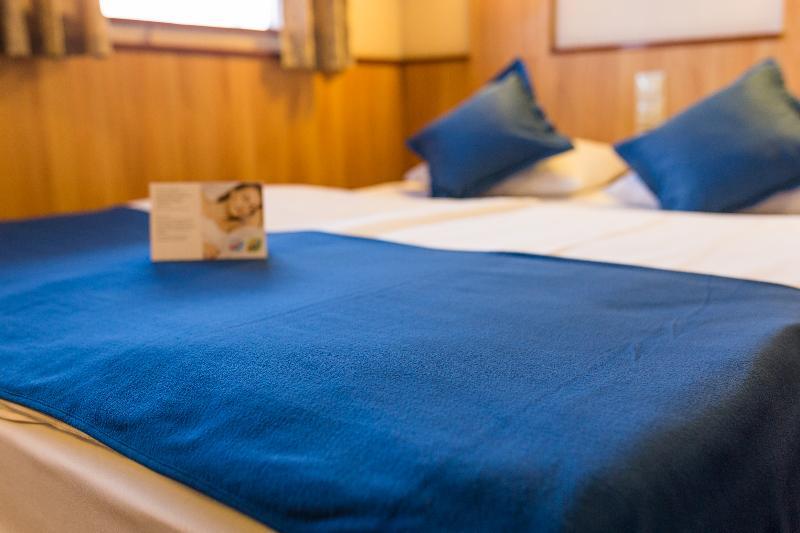 Fortuna Boat Hotel en barco Budapest